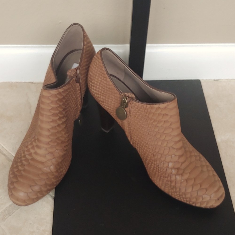 GEOX Respira Snakeskin Look Bootie